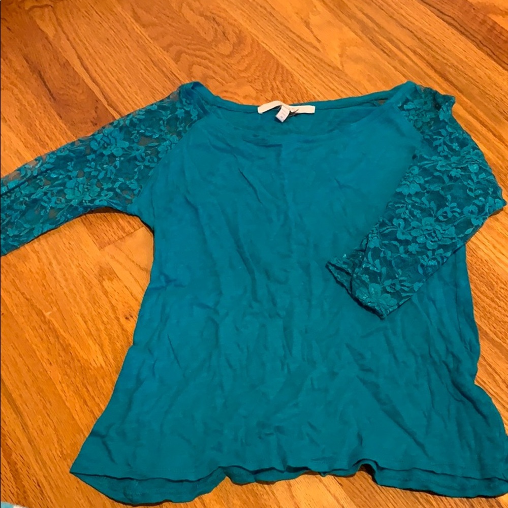 Delia’s 3/4 sleeve teal top